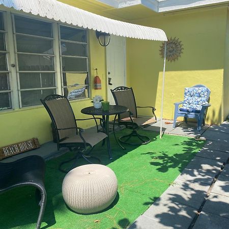 3 Bedroom House Fenced Backyard Private Patio Areas Grill Firepit Plenty Parking! Quick Access 10 Min To Beach Airport Delray West Palm Lake Worth Beach Exterior photo