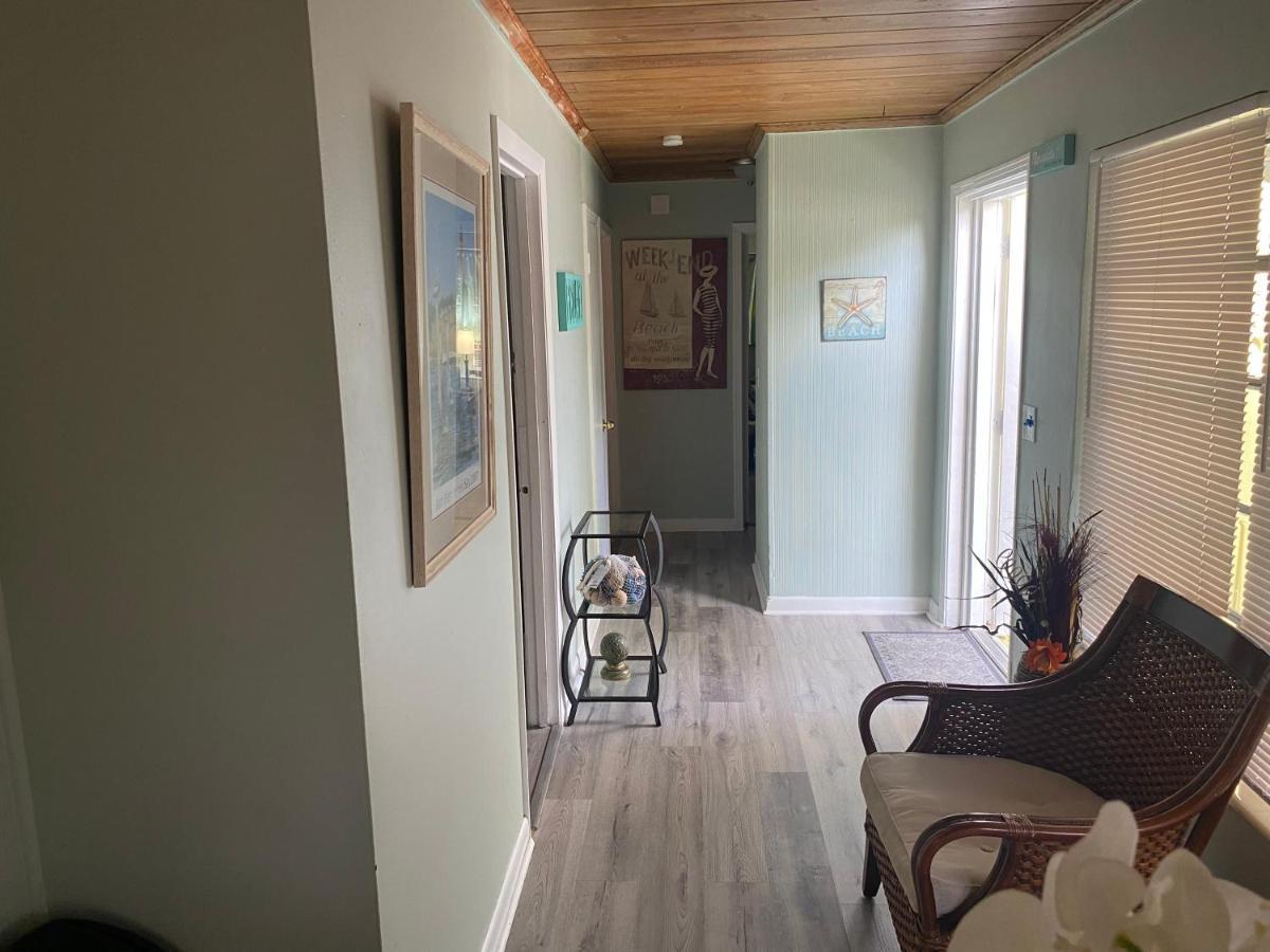 3 Bedroom House Fenced Backyard Private Patio Areas Grill Firepit Plenty Parking! Quick Access 10 Min To Beach Airport Delray West Palm Lake Worth Beach Exterior photo