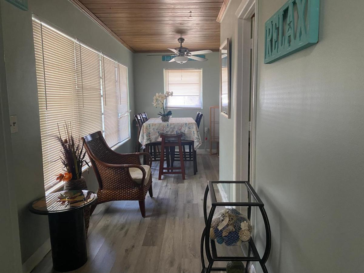 3 Bedroom House Fenced Backyard Private Patio Areas Grill Firepit Plenty Parking! Quick Access 10 Min To Beach Airport Delray West Palm Lake Worth Beach Exterior photo