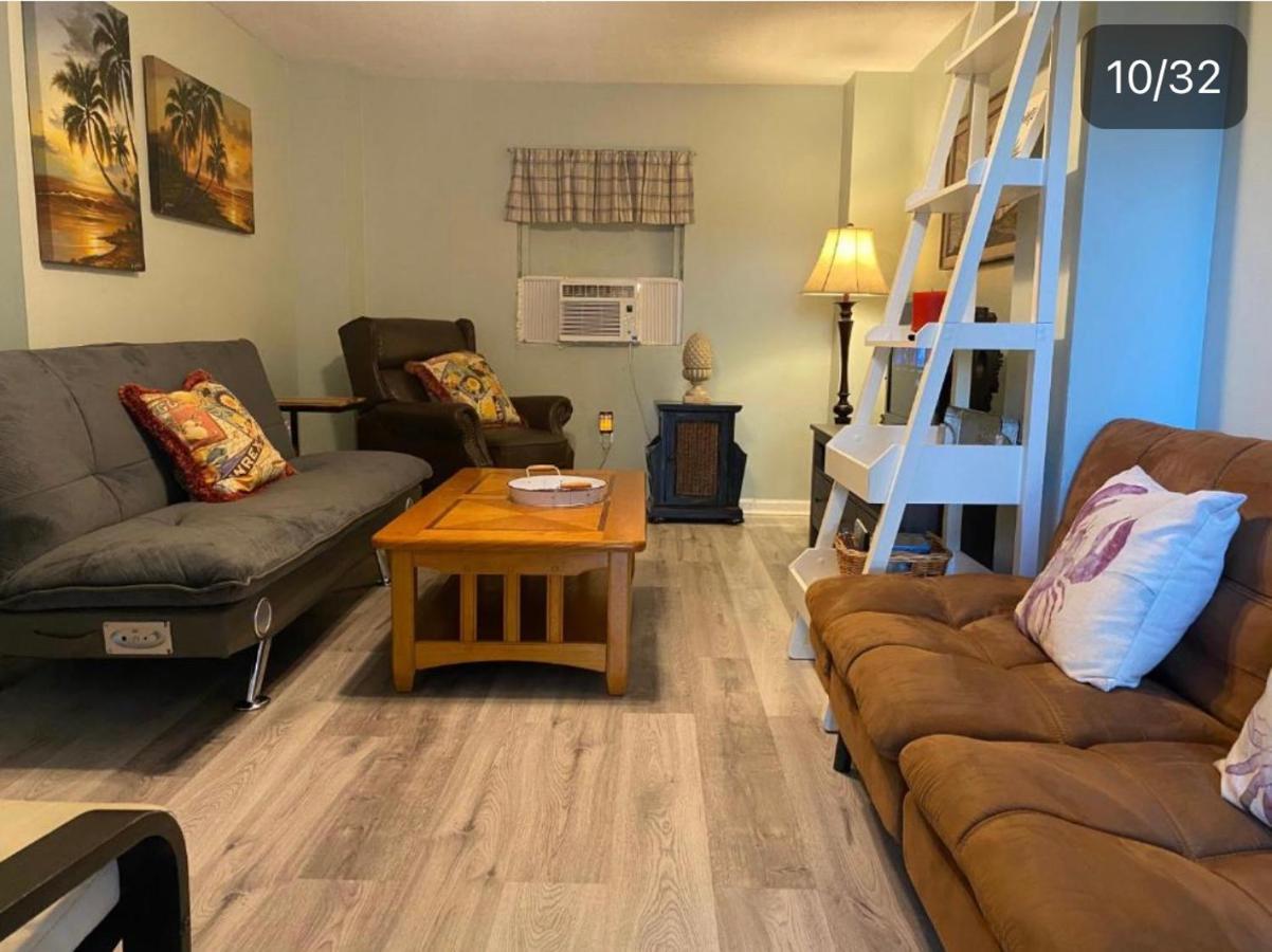 3 Bedroom House Fenced Backyard Private Patio Areas Grill Firepit Plenty Parking! Quick Access 10 Min To Beach Airport Delray West Palm Lake Worth Beach Exterior photo