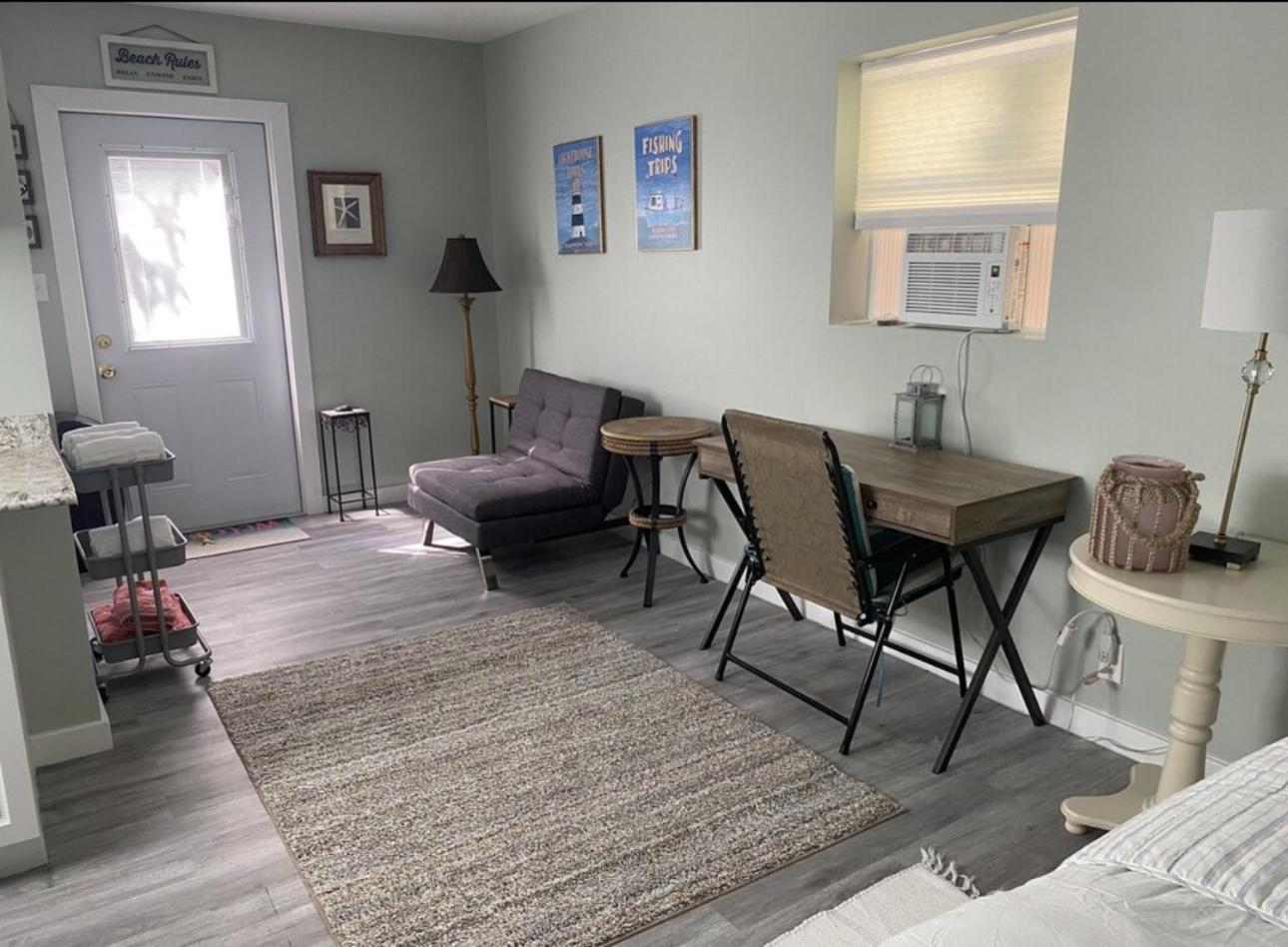 3 Bedroom House Fenced Backyard Private Patio Areas Grill Firepit Plenty Parking! Quick Access 10 Min To Beach Airport Delray West Palm Lake Worth Beach Exterior photo