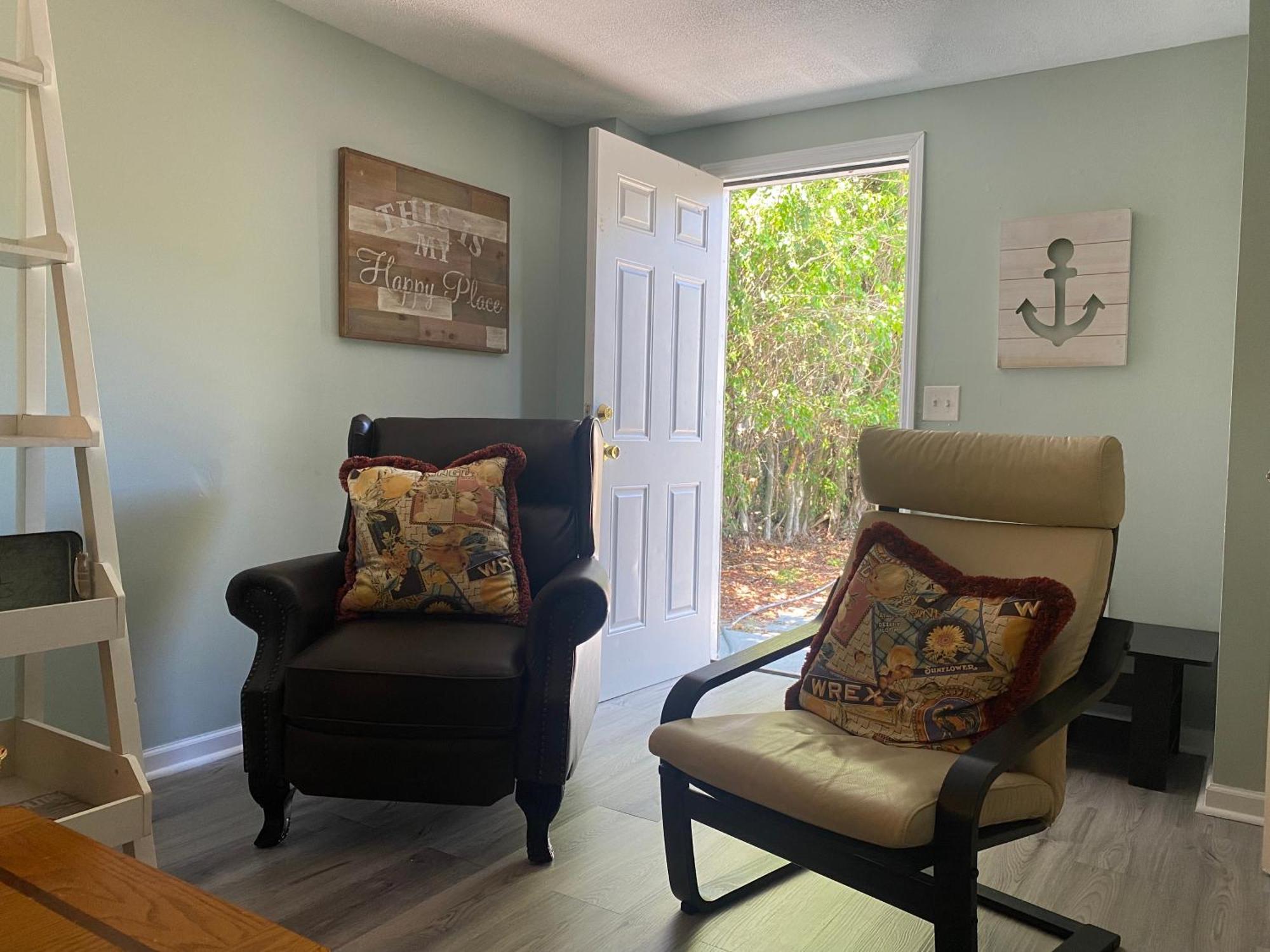 3 Bedroom House Fenced Backyard Private Patio Areas Grill Firepit Plenty Parking! Quick Access 10 Min To Beach Airport Delray West Palm Lake Worth Beach Exterior photo