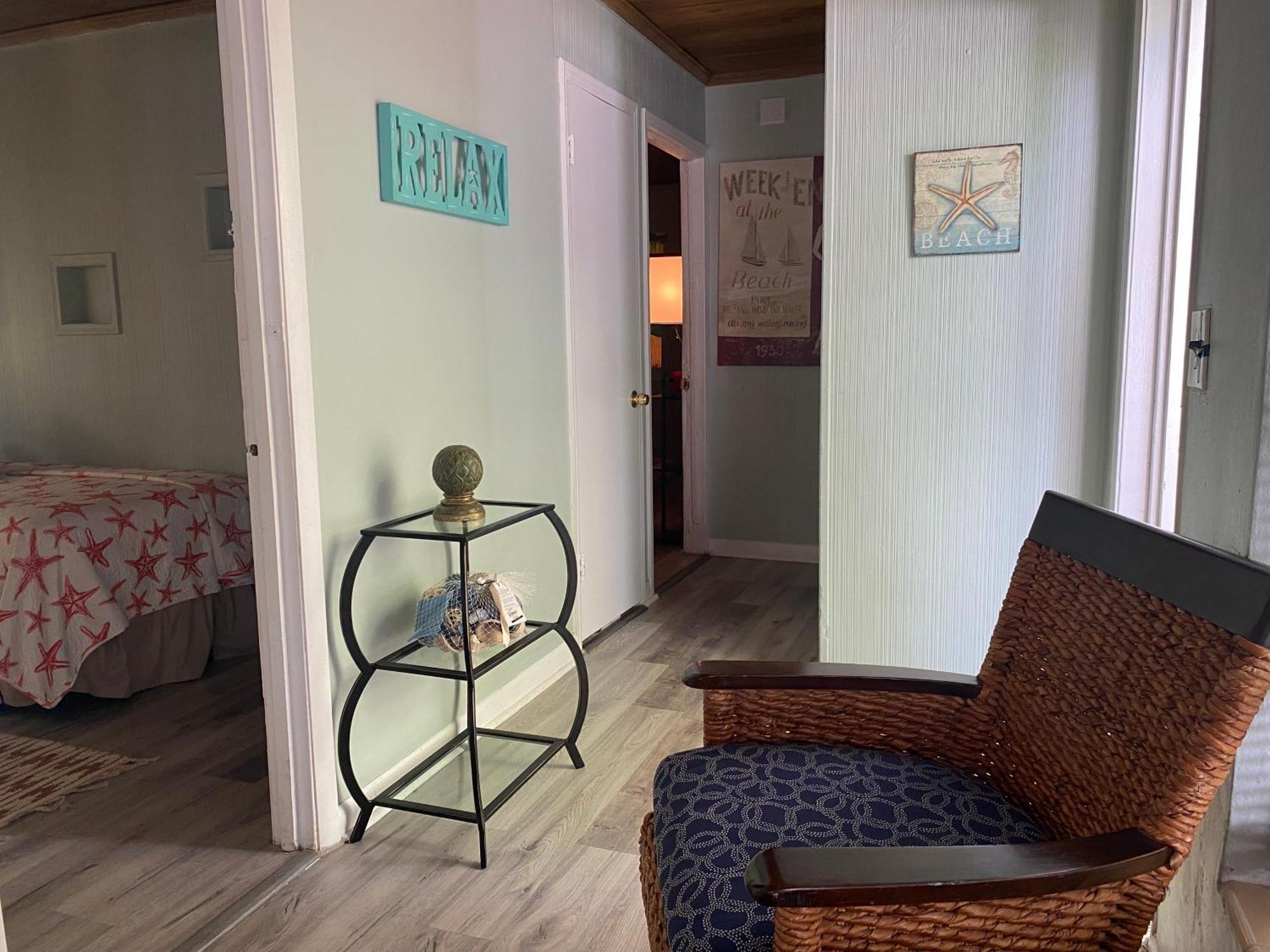 3 Bedroom House Fenced Backyard Private Patio Areas Grill Firepit Plenty Parking! Quick Access 10 Min To Beach Airport Delray West Palm Lake Worth Beach Exterior photo