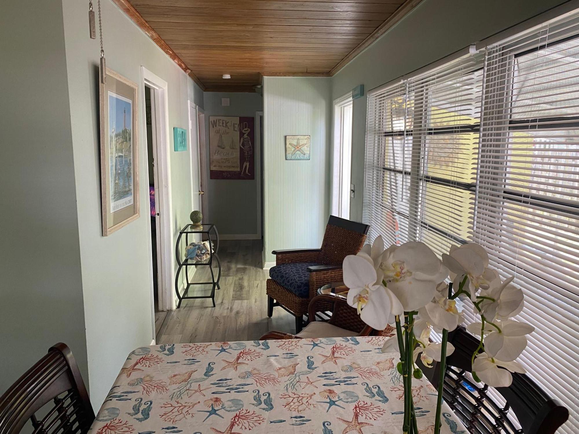 3 Bedroom House Fenced Backyard Private Patio Areas Grill Firepit Plenty Parking! Quick Access 10 Min To Beach Airport Delray West Palm Lake Worth Beach Exterior photo